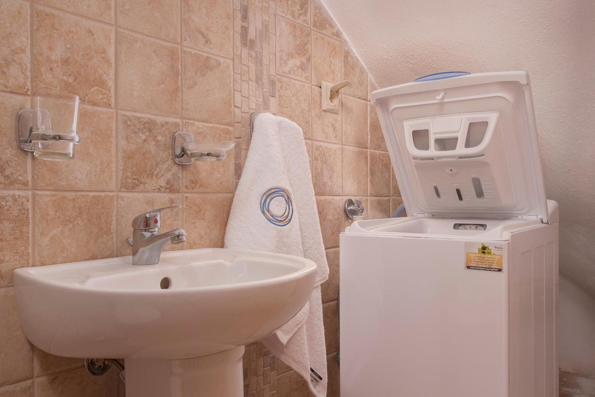לריסוס Terra D'Oro Villas חדר תמונה